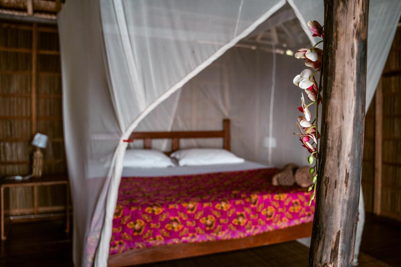 Methos Homestay - Raja Ampat Yennanas Besir Exterior photo