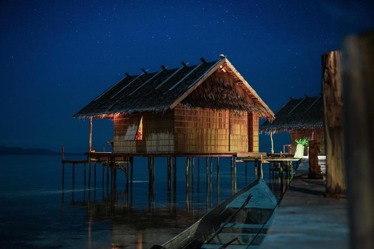 Methos Homestay - Raja Ampat Yennanas Besir Exterior photo