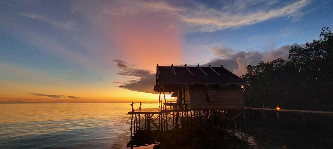 Methos Homestay - Raja Ampat Yennanas Besir Exterior photo