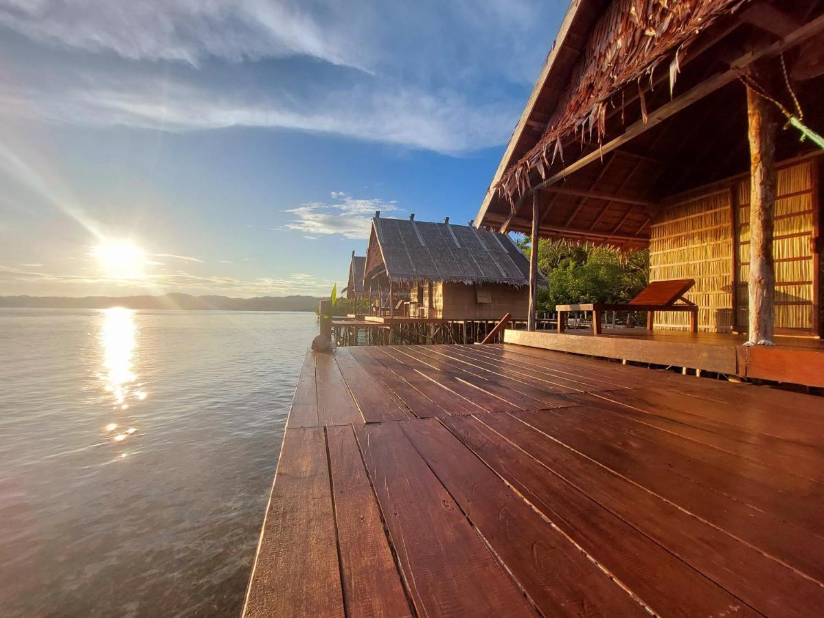 Methos Homestay - Raja Ampat Yennanas Besir Exterior photo